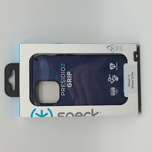 Speck grip IPhone 12/ 12 Pro case